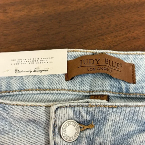 NWT Judy Blue 14W Distressed Cutout Wide Leg Jeans Light Wash High Rise New - Picture 8 of 12